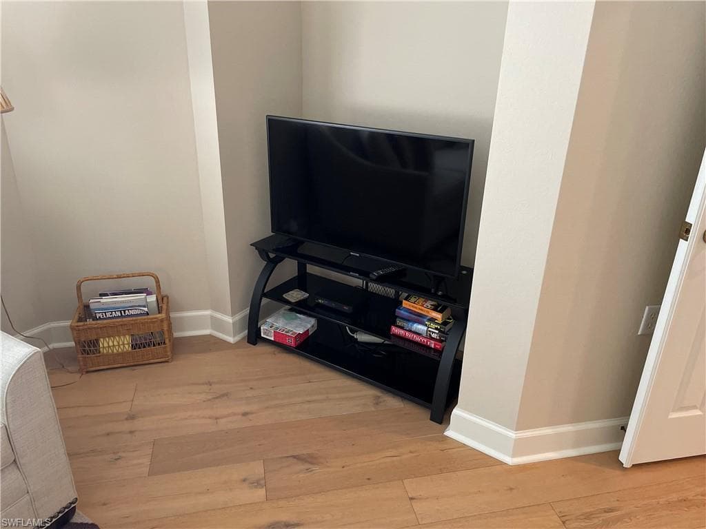 23781 Merano CT # 201, ESTERO FL 34134-19