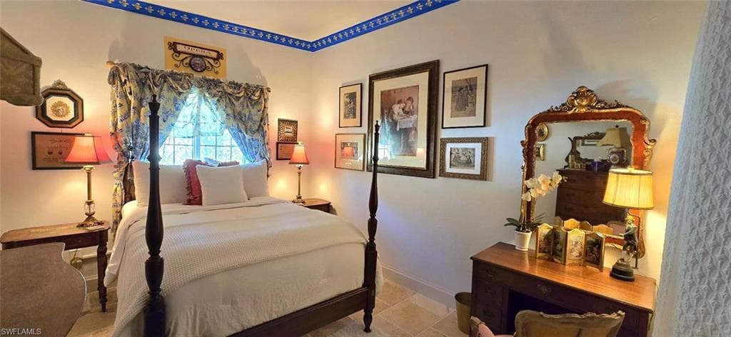 3601 Seagrape AVE, NAPLES FL 34104-31