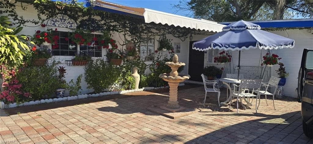 3601 Seagrape AVE, NAPLES FL 34104-8