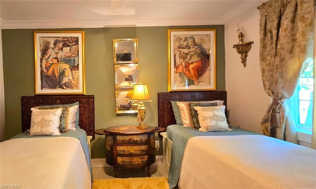 3601 Seagrape AVE, NAPLES FL 34104-36