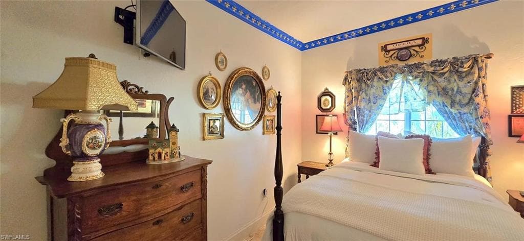 3601 Seagrape AVE, NAPLES FL 34104-30