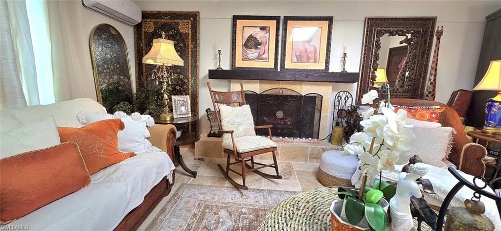 3601 Seagrape AVE, NAPLES FL 34104-24