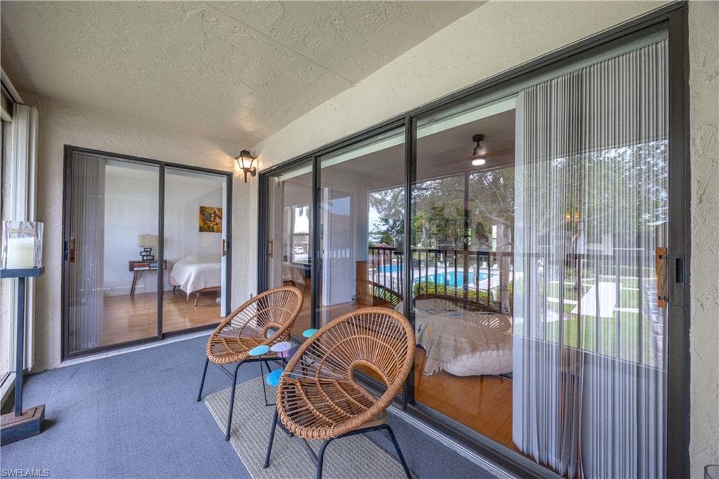 4241 Chantelle DR # D201, NAPLES FL 34112-13