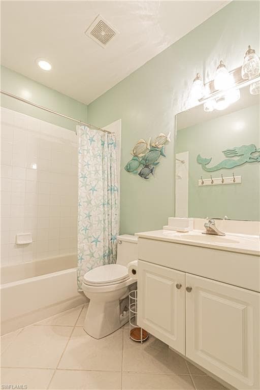 260 Robin Hood CIR # 202, NAPLES FL 34104-17