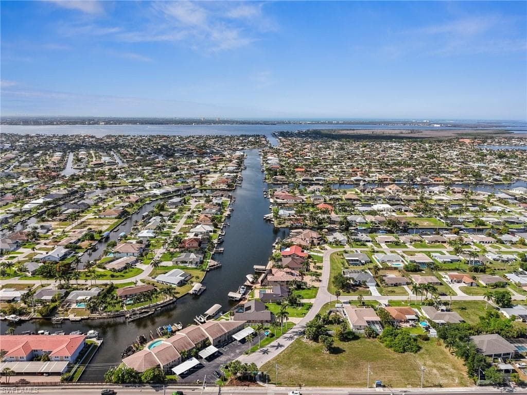 4803 SW Santa Barbara CT # 5, CAPE CORAL FL 33914-41