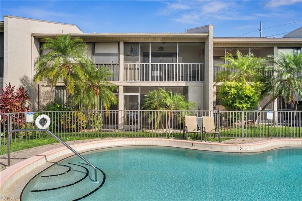 4803 SW Santa Barbara CT # 5, CAPE CORAL FL 33914-2