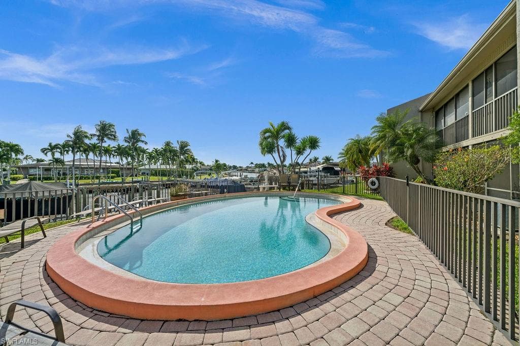 4803 SW Santa Barbara CT # 5, CAPE CORAL FL 33914-33