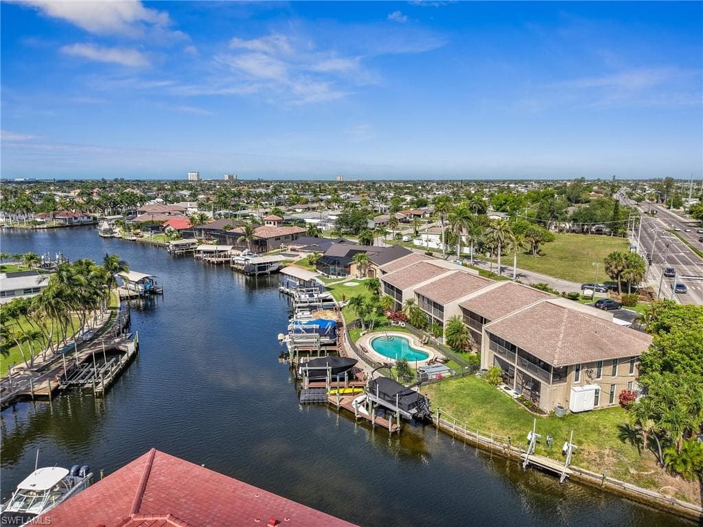 4803 SW Santa Barbara CT # 5, CAPE CORAL FL 33914-40