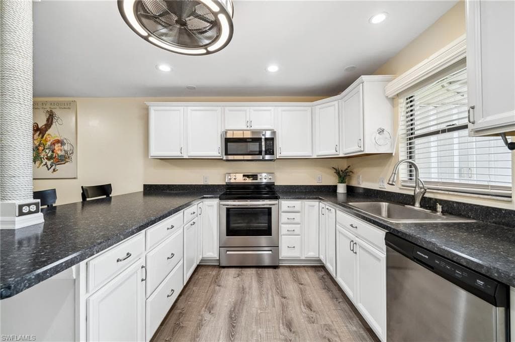 4803 SW Santa Barbara CT # 5, CAPE CORAL FL 33914-18
