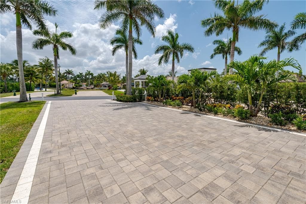 13379 Snook CIR, NAPLES FL 34114-26