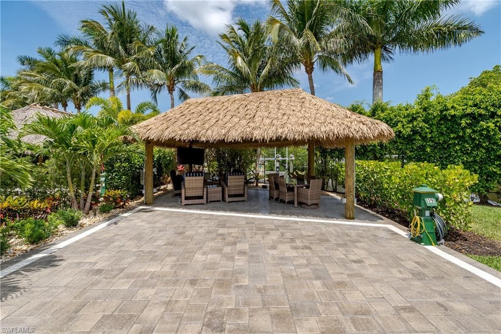 13379 Snook CIR, NAPLES FL 34114-5