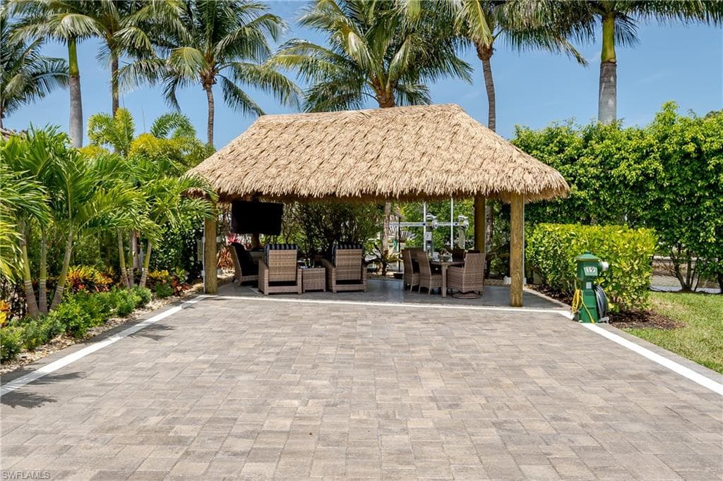 13379 Snook CIR, NAPLES FL 34114-6