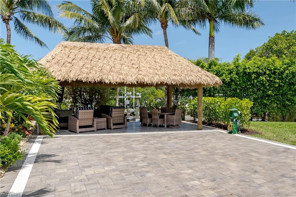 13379 Snook CIR, NAPLES FL 34114-9