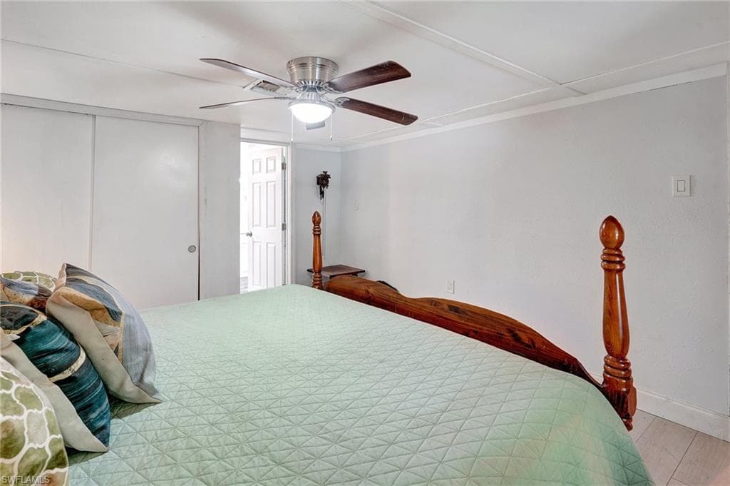 2153 Twin Brooks RD-14