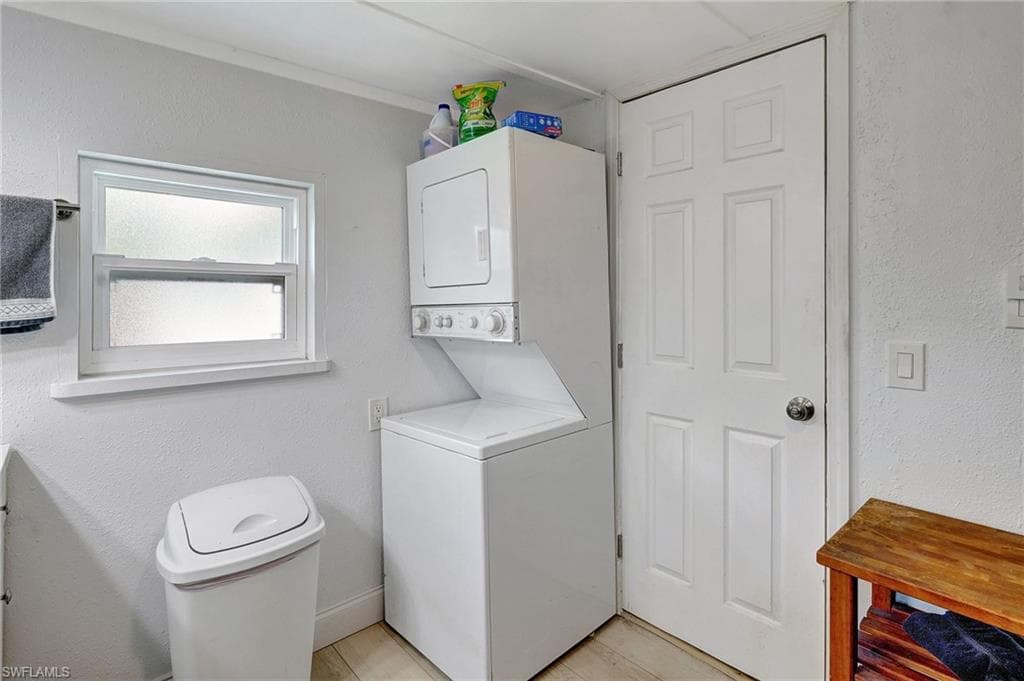 2153 Twin Brooks RD-18