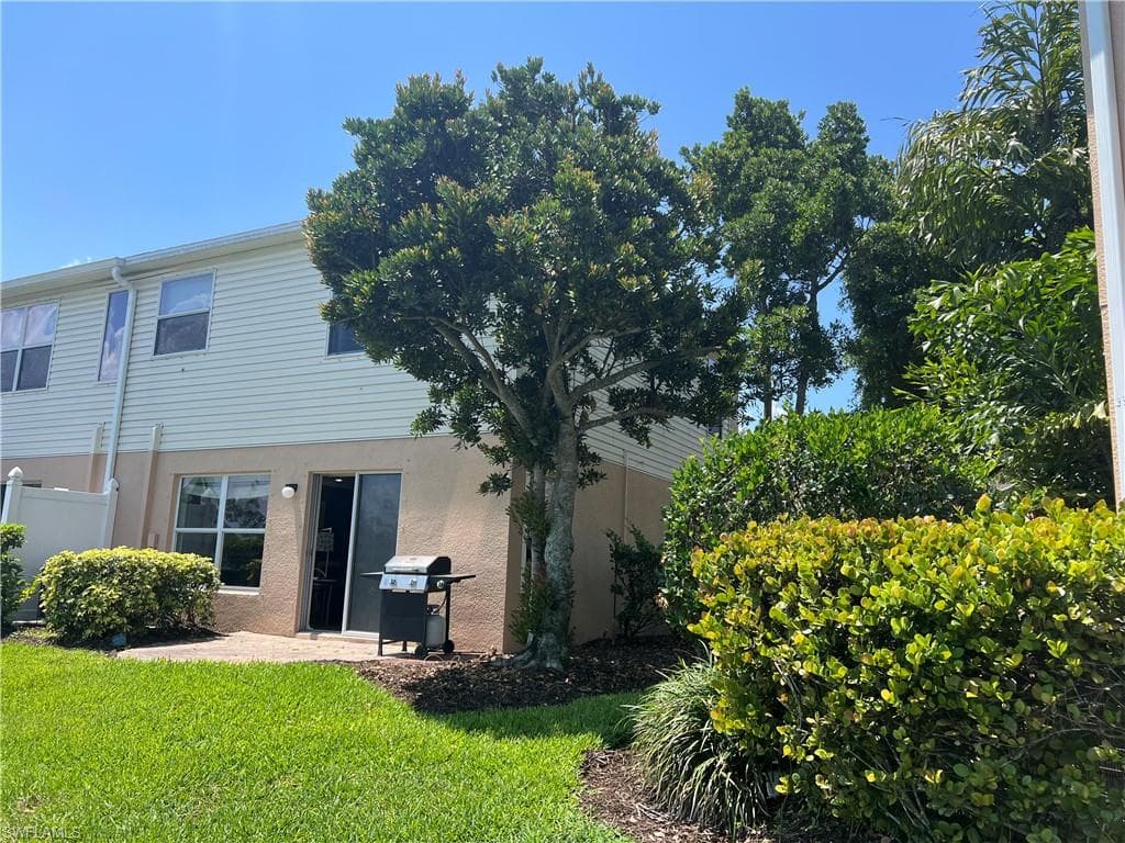 6361 Brant Bay BLVD # 101, NORTH FORT MYERS FL 33917-28
