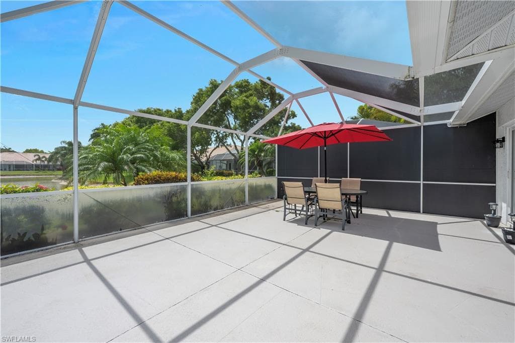 2166 Stacil CIR, NAPLES FL 34109-7