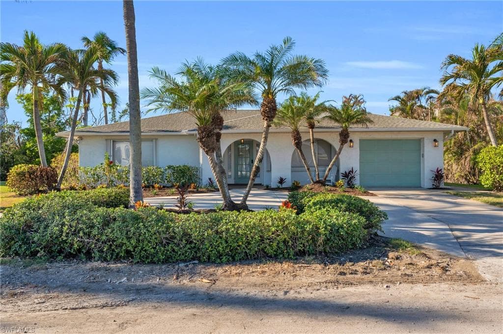 12 Fairview BLVD, FORT MYERS BEACH FL 33931-34