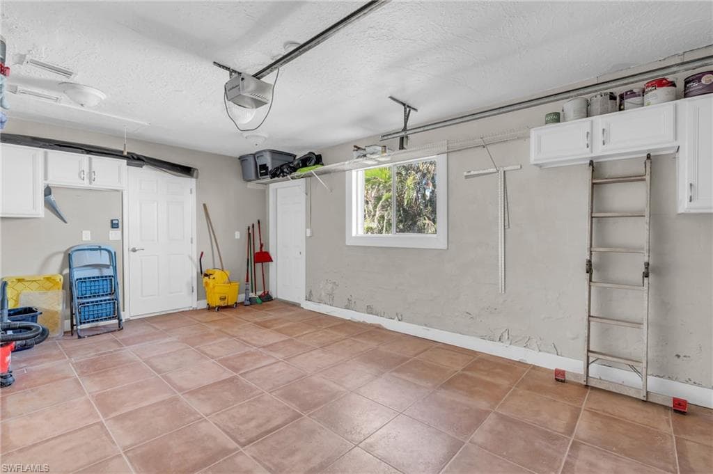 12 Fairview BLVD, FORT MYERS BEACH FL 33931-24