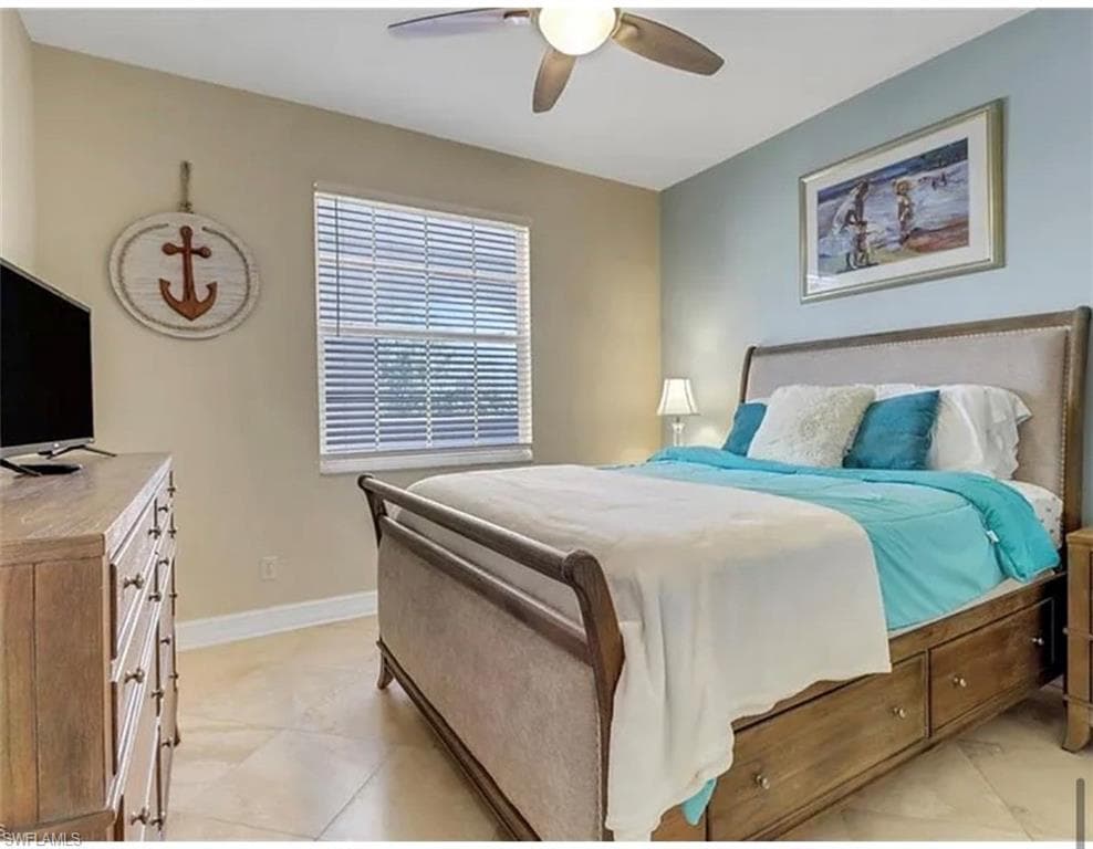 4650 Yacht Harbor DR # 125, NAPLES FL 34112-15