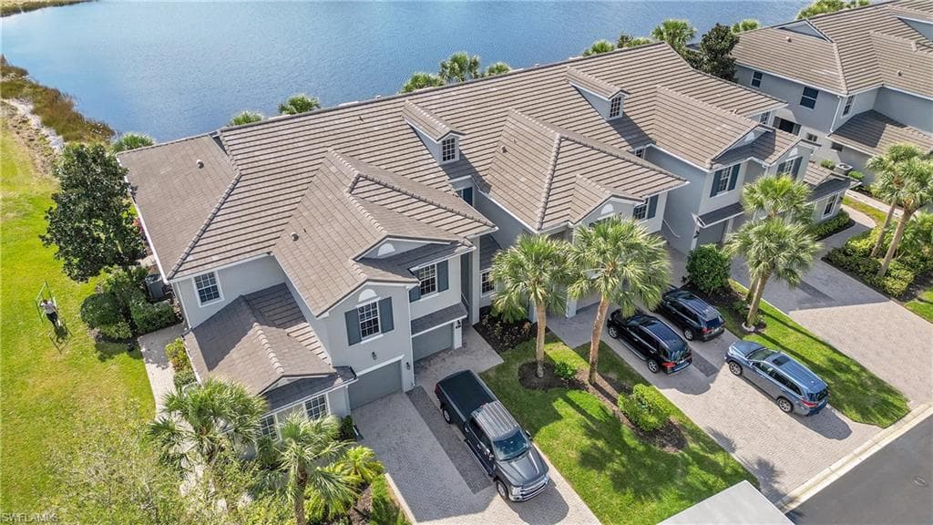 16590 Goldenrod LN # 103, ALVA FL 33920-27