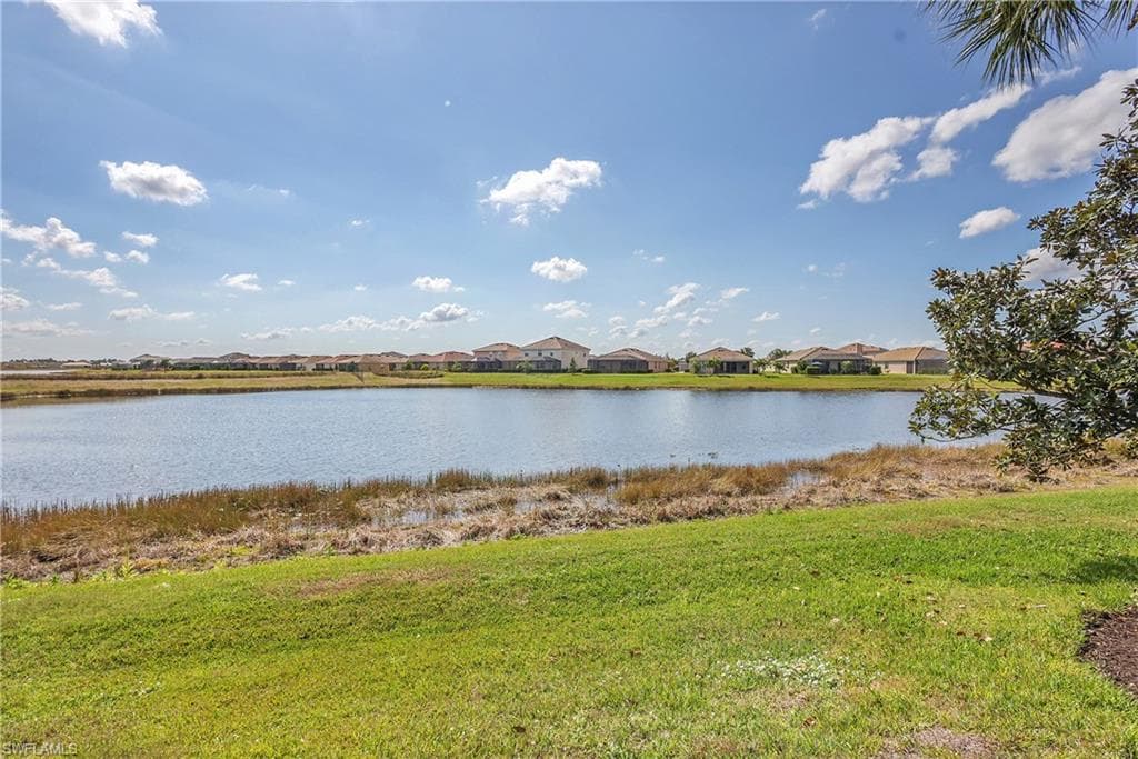 16590 Goldenrod LN # 103, ALVA FL 33920-23