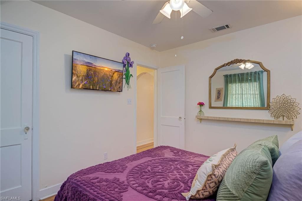 2304 Clifford ST, FORT MYERS FL 33901-16