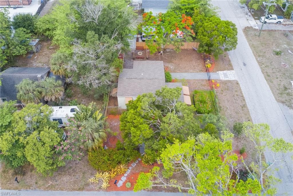 2304 Clifford ST, FORT MYERS FL 33901-29