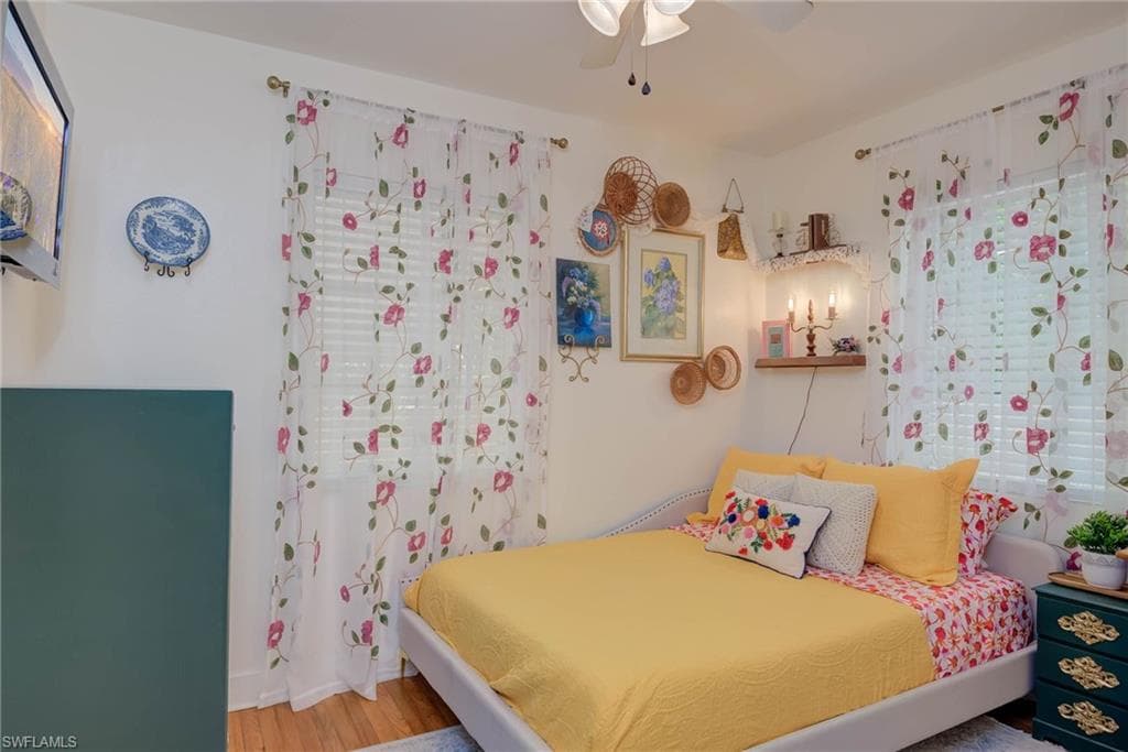 2304 Clifford ST, FORT MYERS FL 33901-17