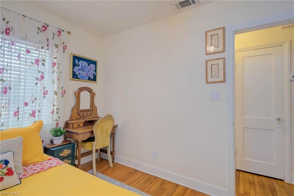 2304 Clifford ST, FORT MYERS FL 33901-18
