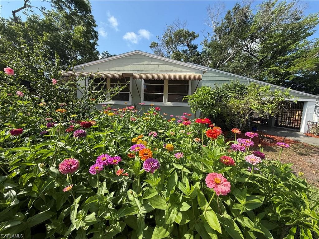 2304 Clifford ST, FORT MYERS FL 33901-3