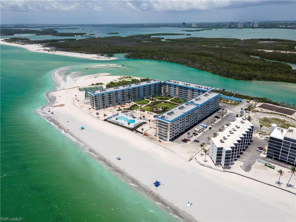 25740 Hickory BLVD # 240, BONITA SPRINGS FL 34134-32