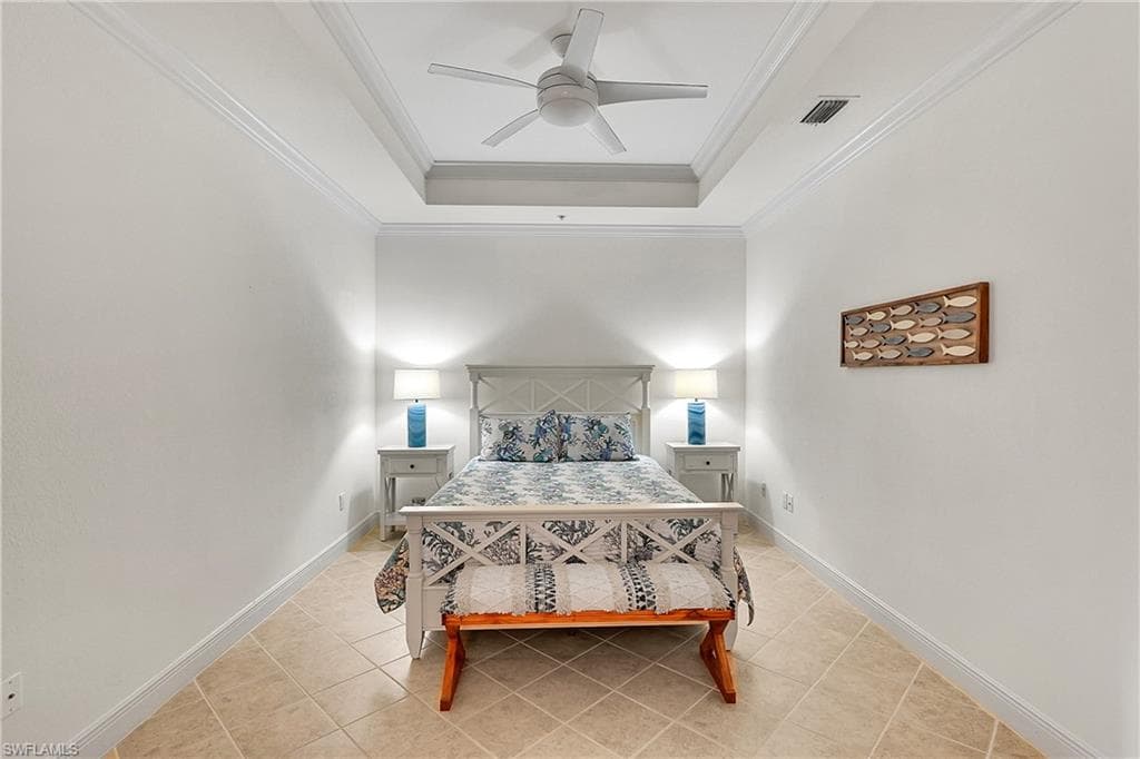4700 Yacht Harbor DR 612-22
