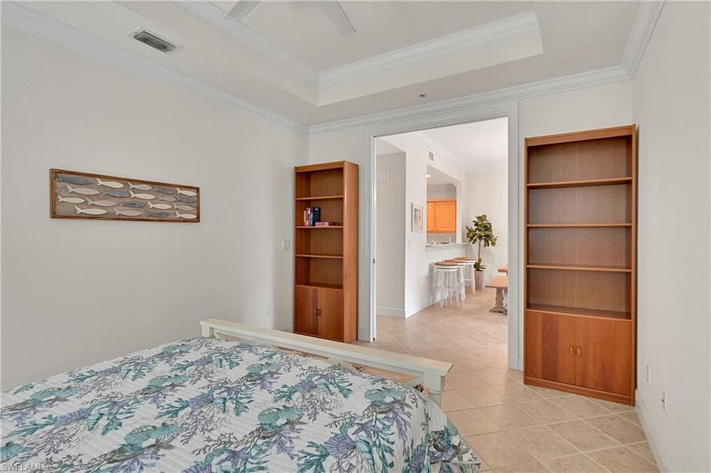 4700 Yacht Harbor DR 612-21