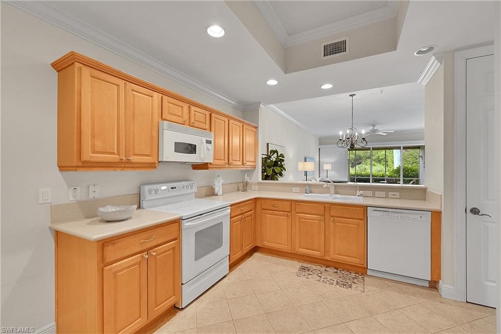4700 Yacht Harbor DR 612-4