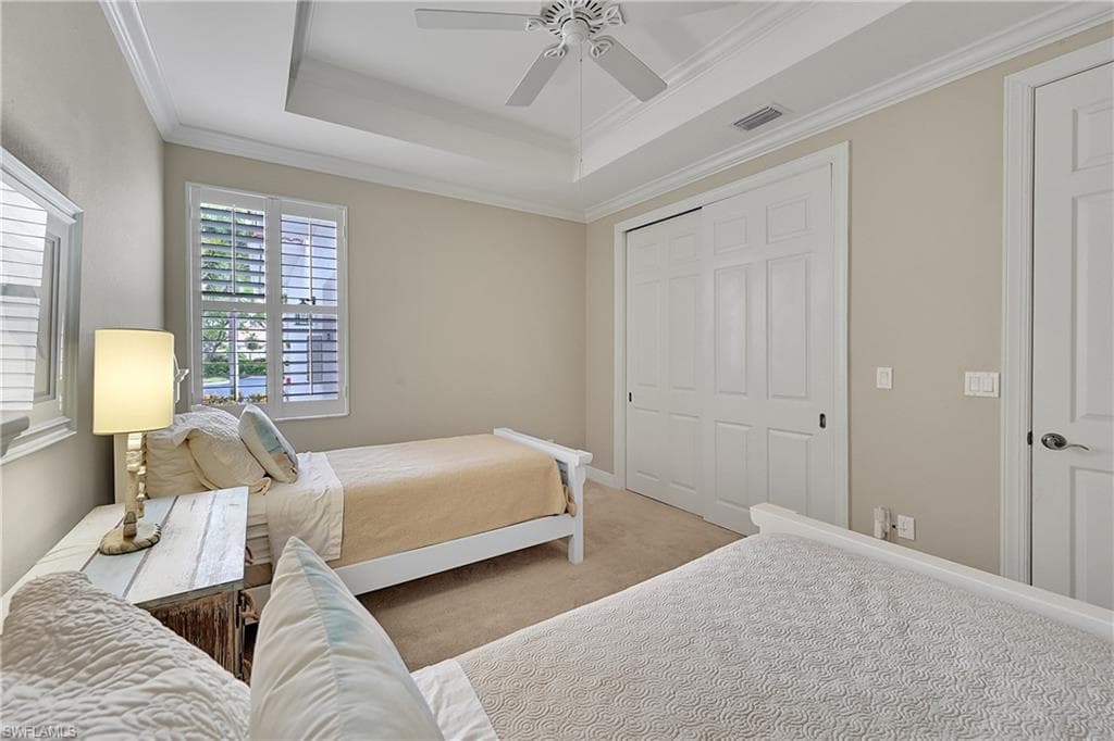 4700 Yacht Harbor DR 612-19
