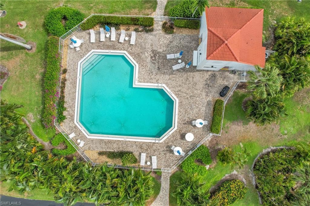 4700 Yacht Harbor DR 612-36