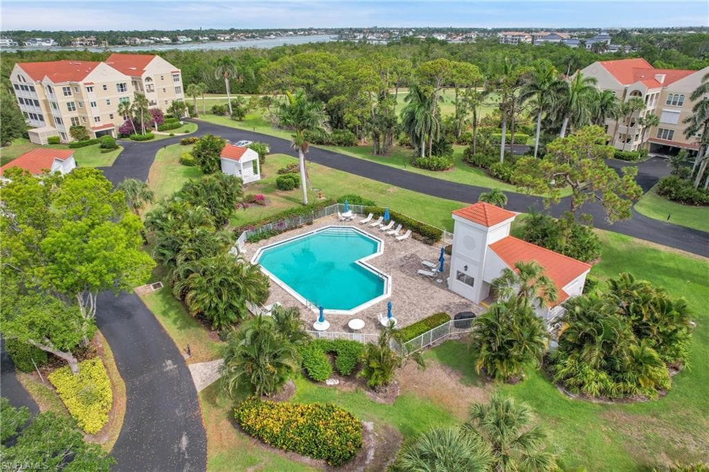 4700 Yacht Harbor DR 612-35