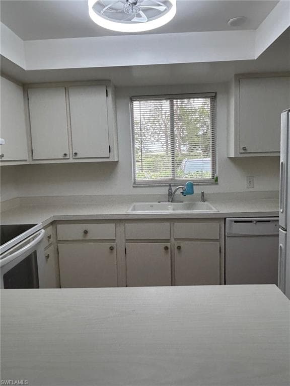 5651 Rattlesnake Hamm RD # 107, NAPLES FL 34113-8