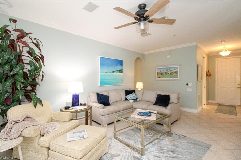 817 Carrick Bend CIR # 101, NAPLES FL 34110-24