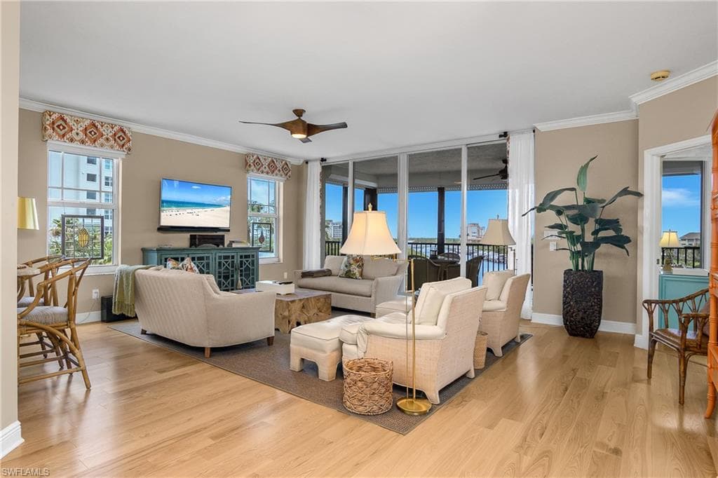 430 Cove Tower DR 501-6