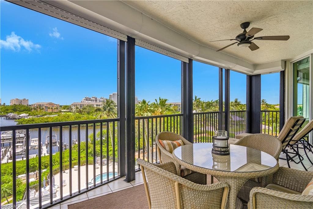 430 Cove Tower DR 501-27