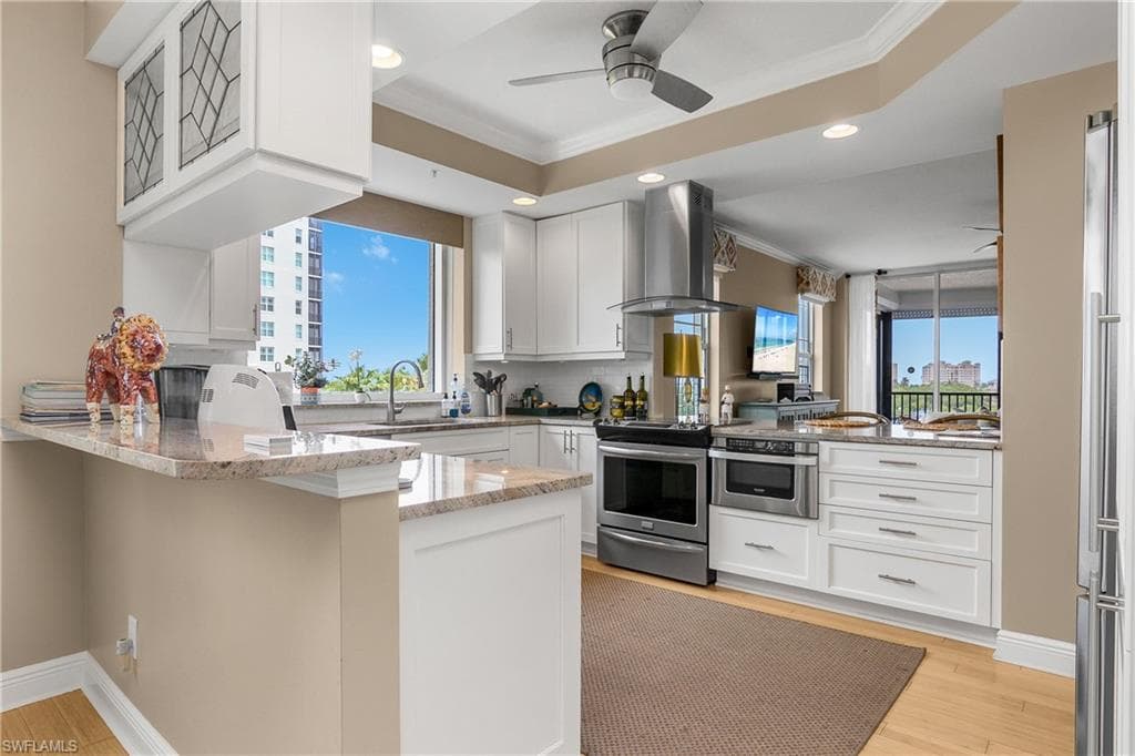 430 Cove Tower DR 501-14