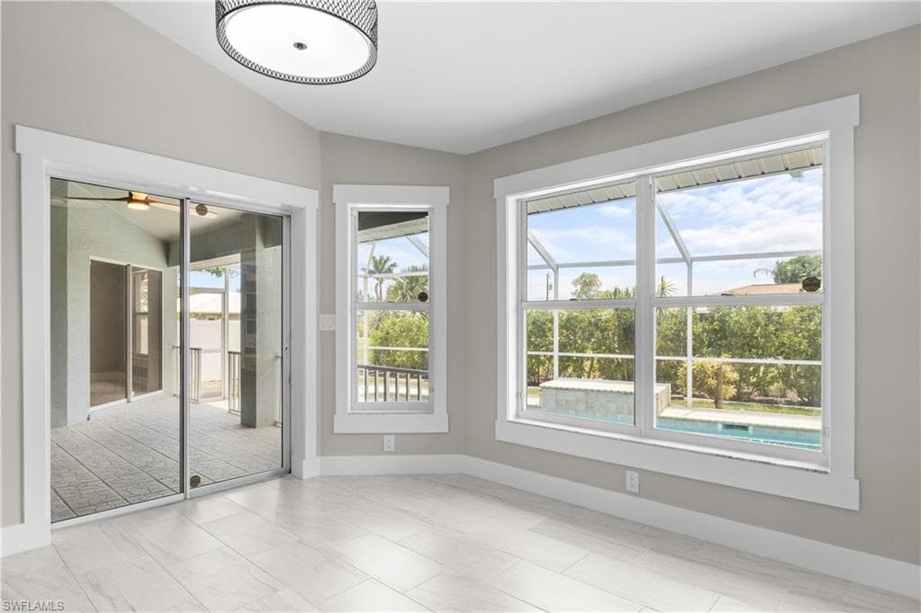 3332 SE 22nd PL, CAPE CORAL FL 33904-22