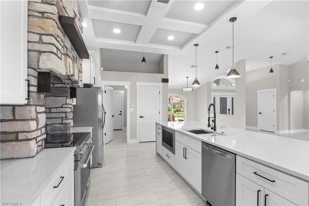 3332 SE 22nd PL, CAPE CORAL FL 33904-21