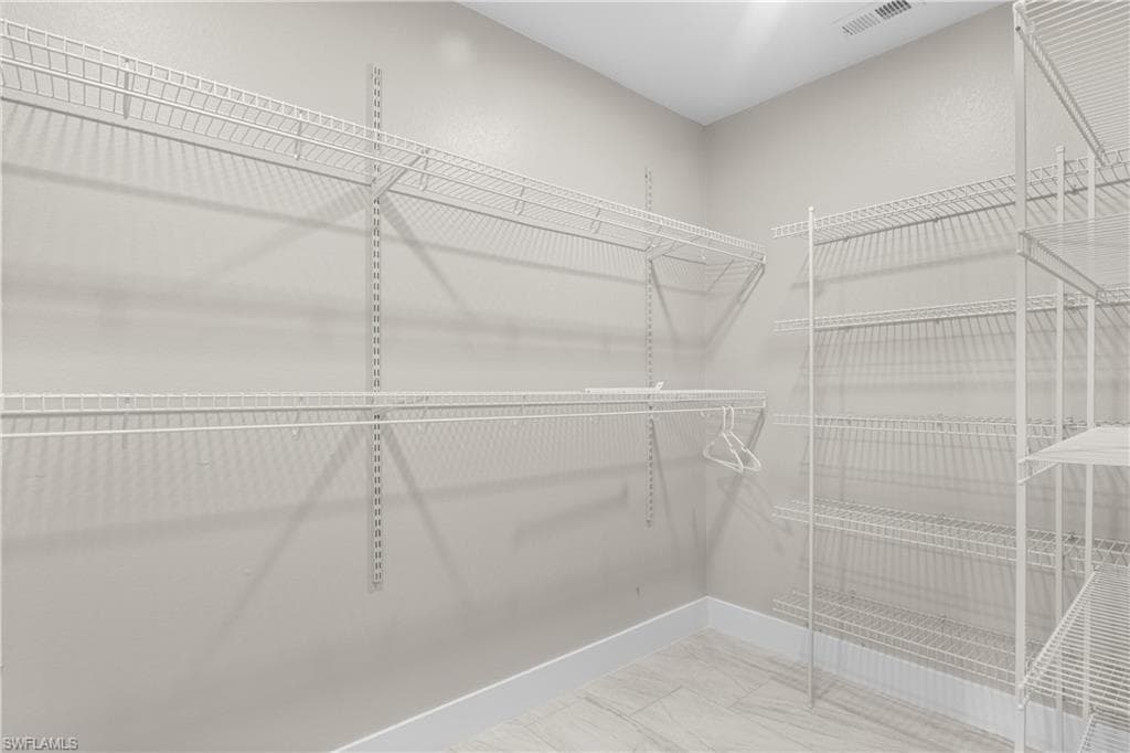 3332 SE 22nd PL, CAPE CORAL FL 33904-8