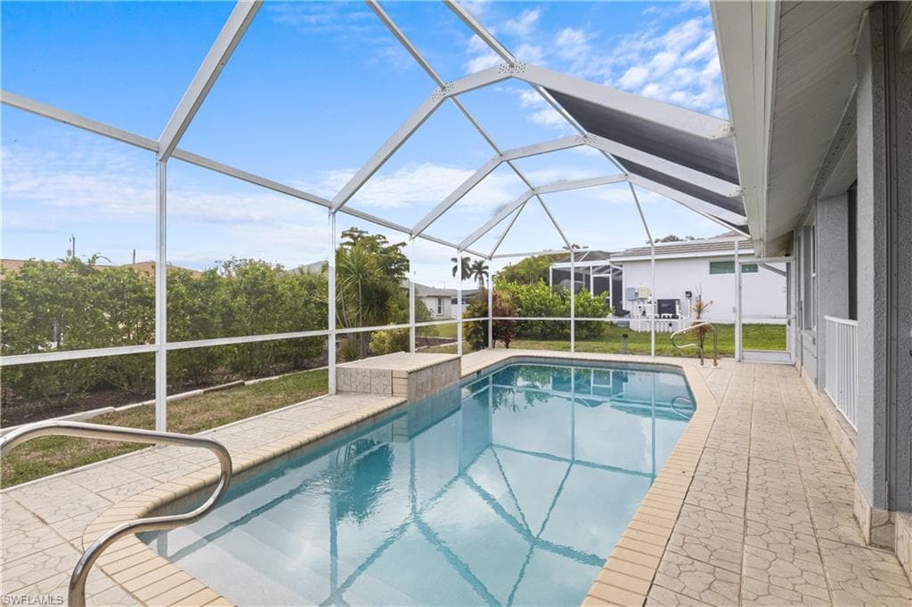 3332 SE 22nd PL, CAPE CORAL FL 33904-3