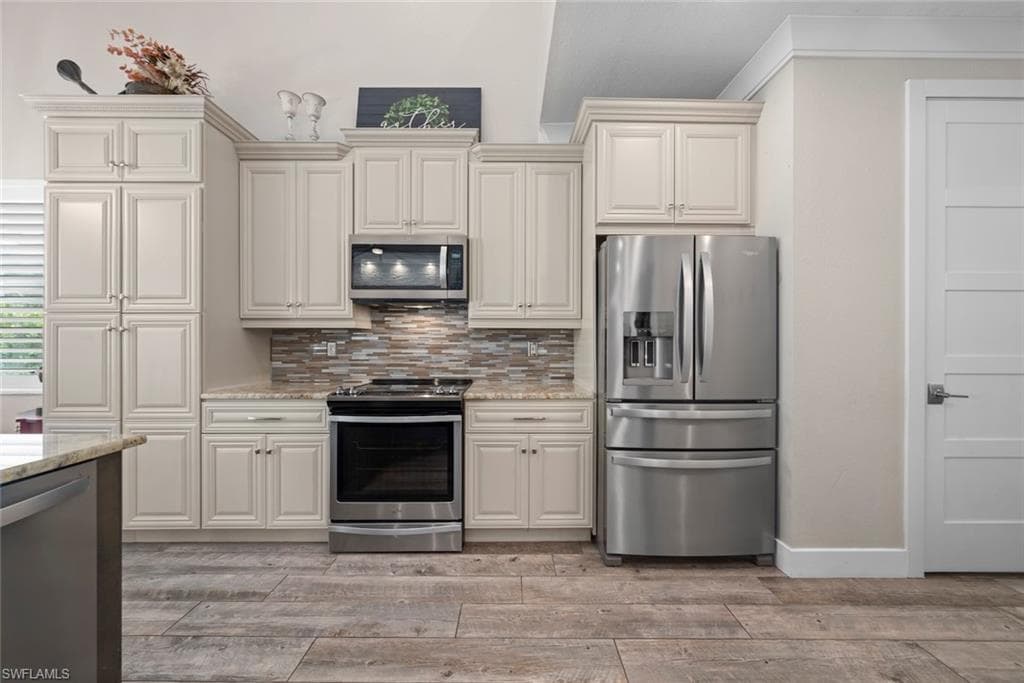 12839 Fox Hollow CIR, FORT MYERS FL 33912-25