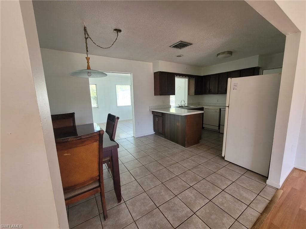 1112 Evanston ST-13