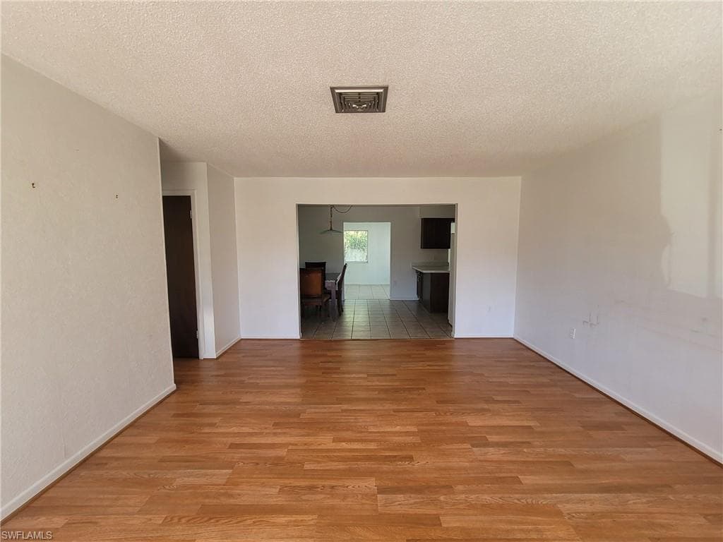 1112 Evanston ST-10